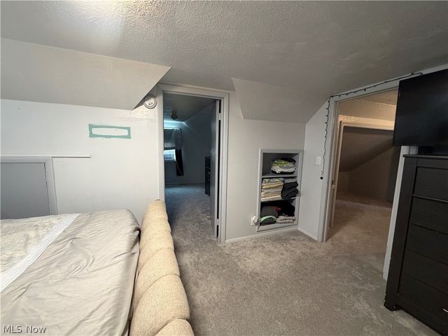 5235 W 46th Street, Parma, OH 44134