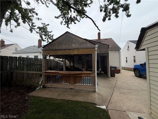 5235 W 46th Street, Parma, OH 44134