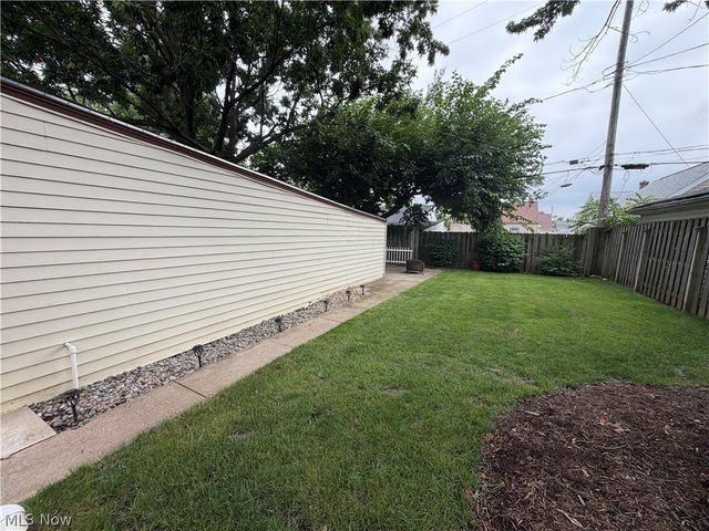5235 W 46th Street, Parma, OH 44134