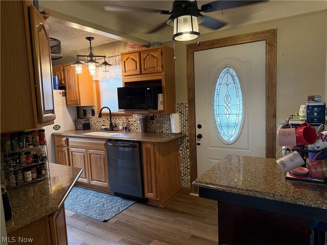 5235 W 46th Street, Parma, OH 44134