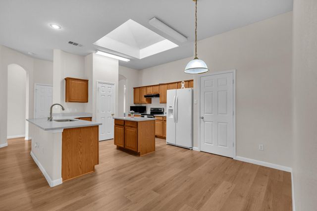 506 Carol DR, Hutto, TX 78634