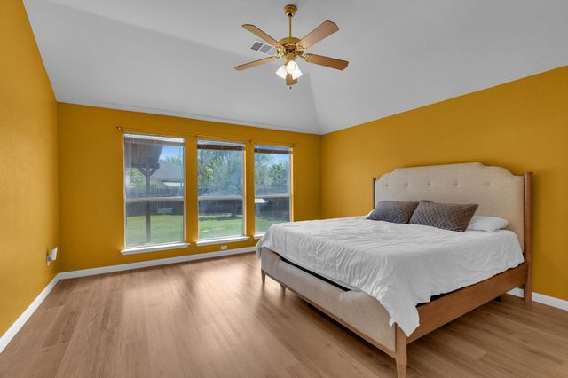 506 Carol DR, Hutto, TX 78634