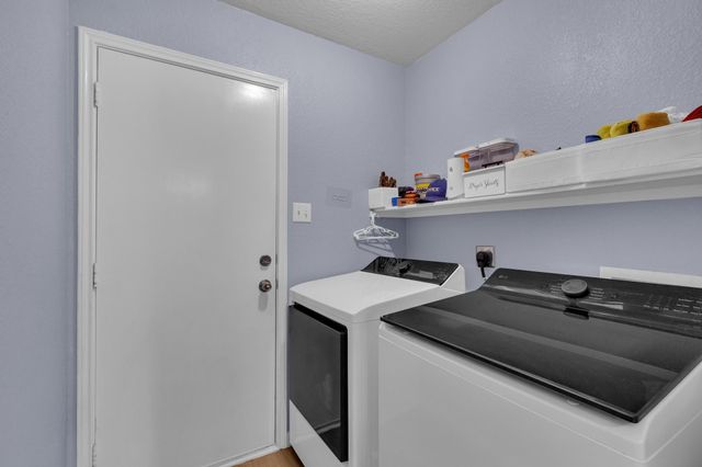 506 Carol DR, Hutto, TX 78634