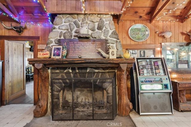 39950 Seven Oaks Rd, Angelus Oaks, CA 92305