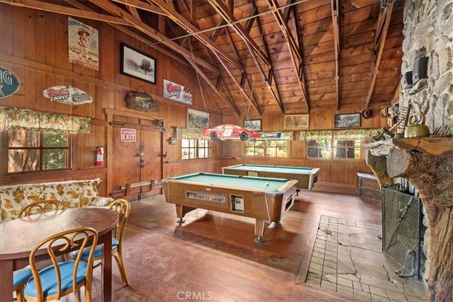 39950 Seven Oaks Rd, Angelus Oaks, CA 92305