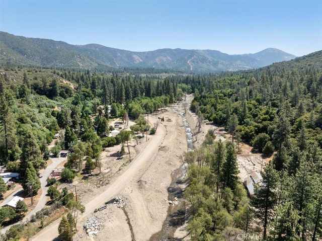 39950 Seven Oaks Rd, Angelus Oaks, CA 92305