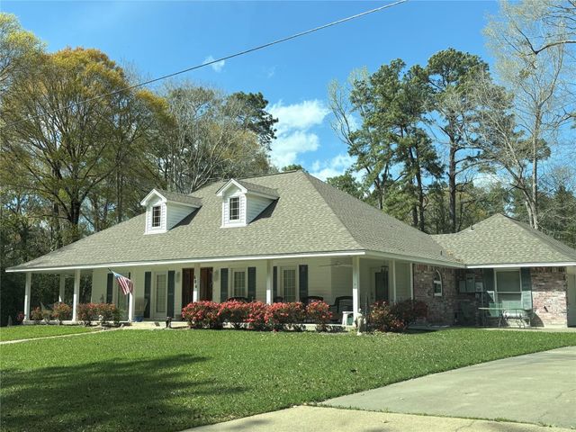 404 Pecan, Village Mills, TX 77663