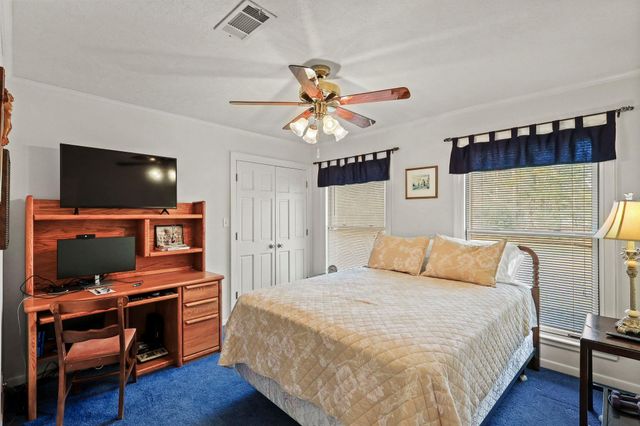 404 Pecan, Village Mills, TX 77663