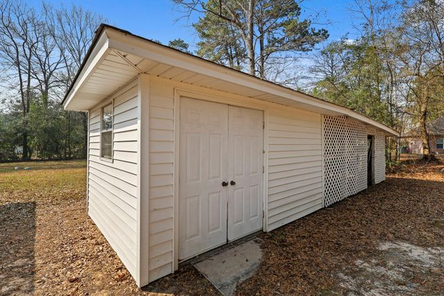 404 Pecan, Village Mills, TX 77663