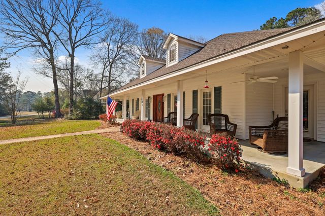 404 Pecan, Village Mills, TX 77663