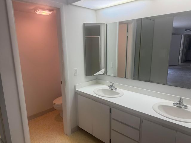 219 2nd Lane, Palm Beach Gardens, FL 33418