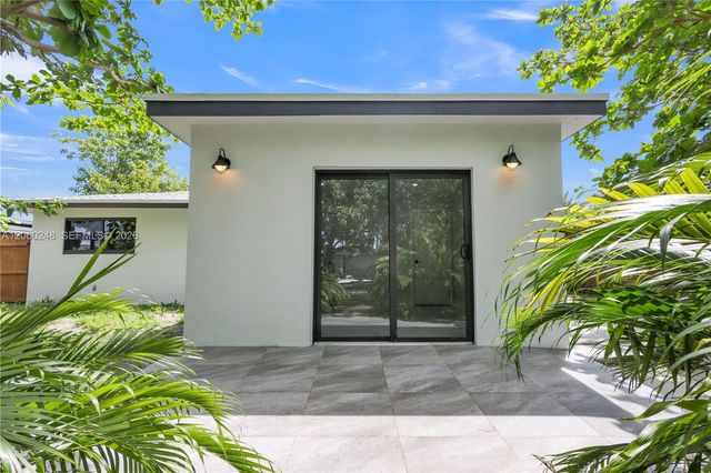 1997 SW 28th Avenue, Fort Lauderdale, FL 33312