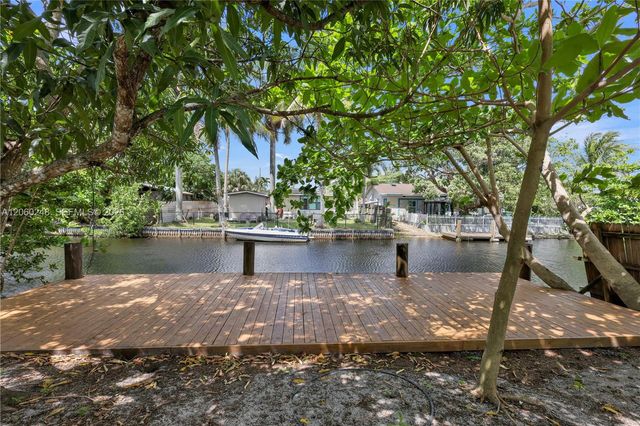 1997 SW 28th Avenue, Fort Lauderdale, FL 33312