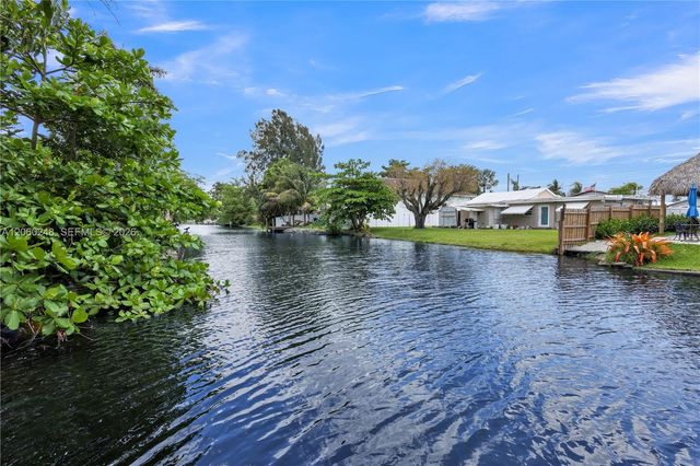 1997 SW 28th Avenue, Fort Lauderdale, FL 33312