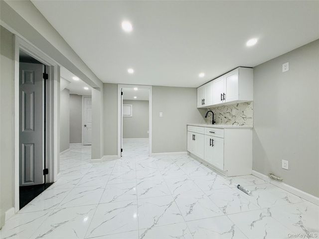 1627 Pilgrim Avenue, Bronx, NY 10461