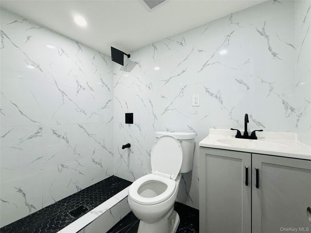 1627 Pilgrim Avenue, Bronx, NY 10461