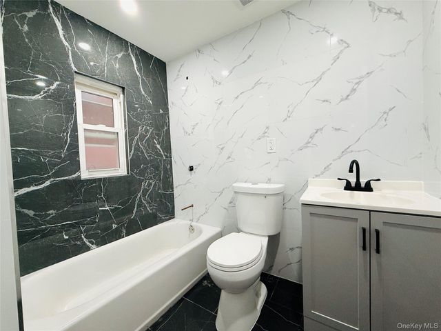 1627 Pilgrim Avenue, Bronx, NY 10461