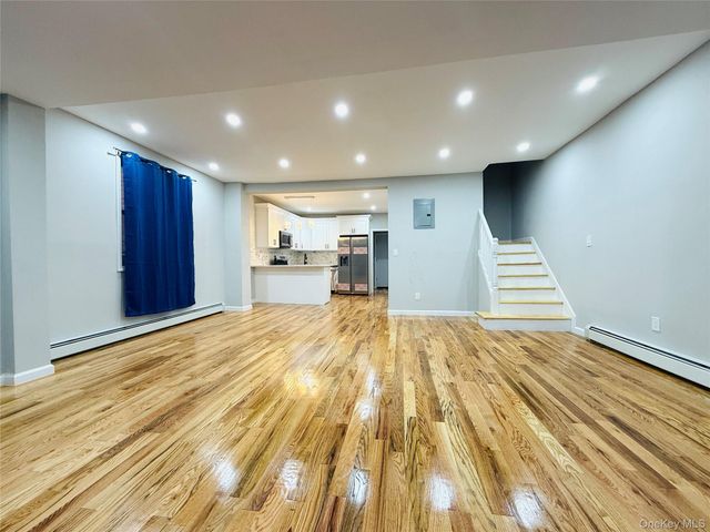 1627 Pilgrim Avenue, Bronx, NY 10461