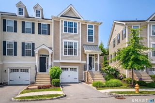42 Moorland Drive 42, Danbury, CT 06810