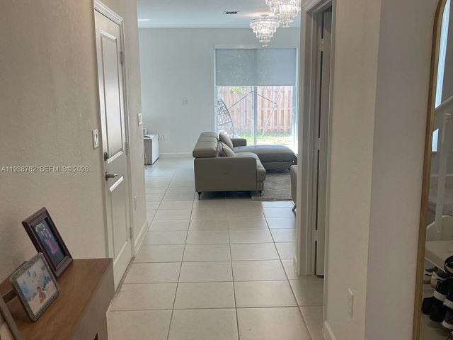 728 SE 14th Ct, Homestead, FL 33034