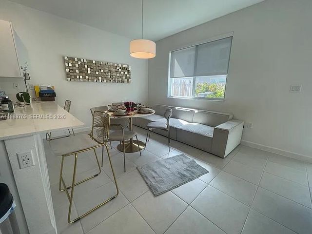 728 SE 14th Ct, Homestead, FL 33034