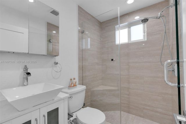 201 SW 51st Ct 2, Miami, FL 33134