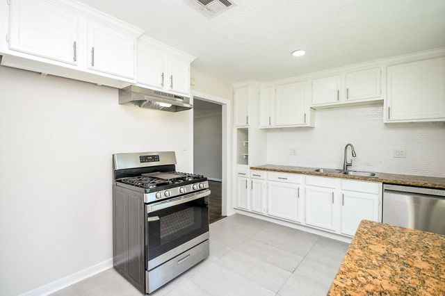 7419 Jalna Street, Houston, TX 77055