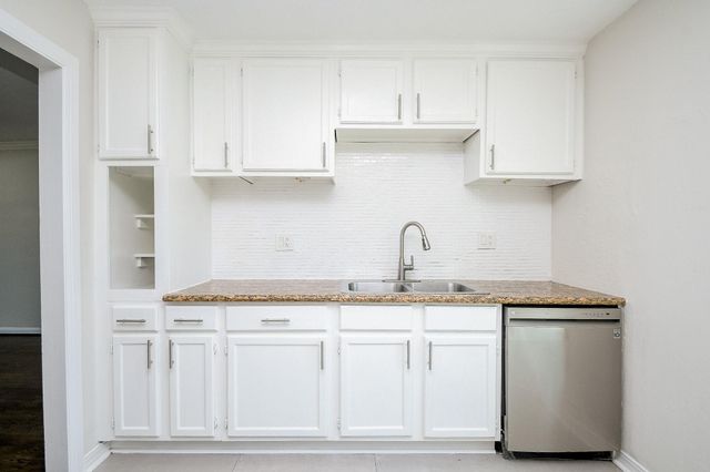 7419 Jalna Street, Houston, TX 77055