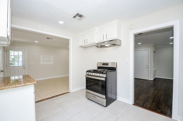 7419 Jalna Street, Houston, TX 77055