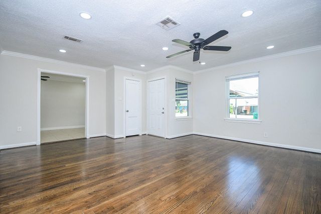 7419 Jalna Street, Houston, TX 77055