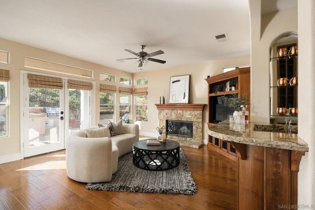 225 Borrego Ct, Oceanside, CA 92057 — photo 4