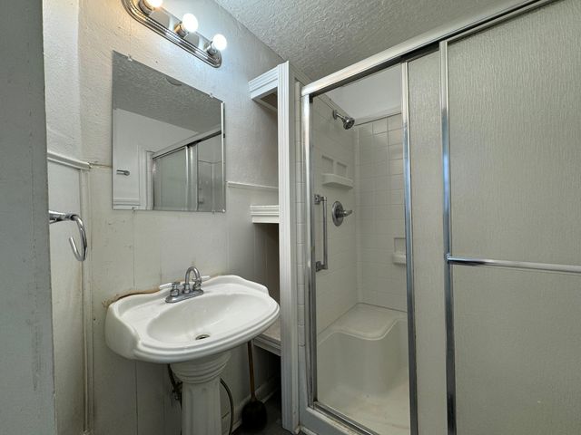 1700 E Cairo Street, Springfield, MO 65802