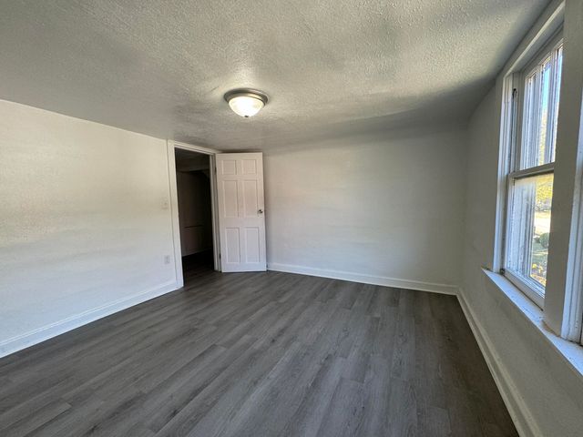 1700 E Cairo Street, Springfield, MO 65802