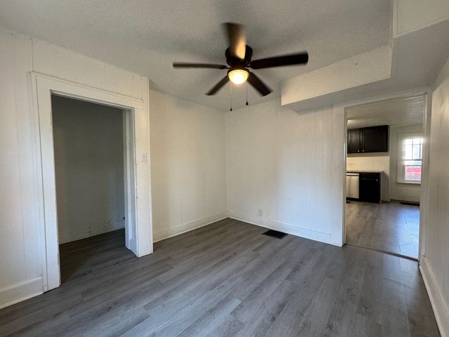 1700 E Cairo Street, Springfield, MO 65802