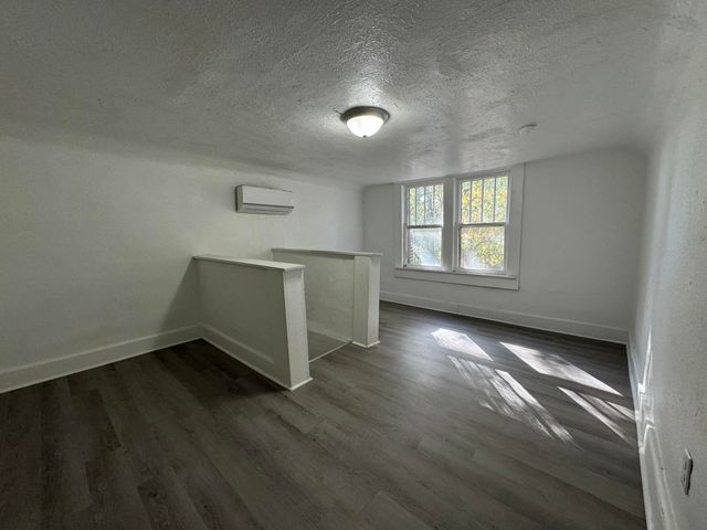 1700 E Cairo Street, Springfield, MO 65802