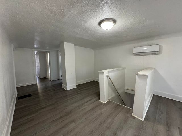 1700 E Cairo Street, Springfield, MO 65802