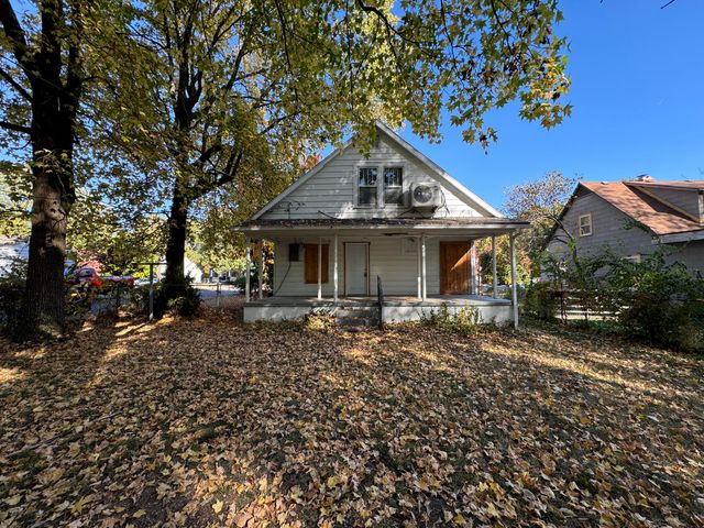 1700 E Cairo Street, Springfield, MO 65802