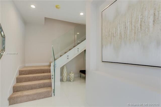 682 NE 43rd Street, Oakland Park, FL 33334