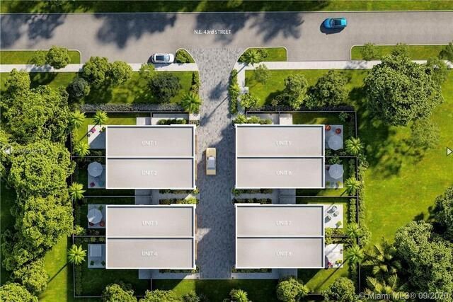 682 NE 43rd Street, Oakland Park, FL 33334