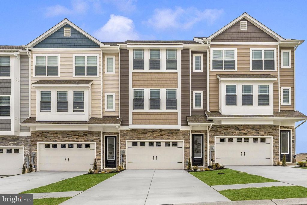 544 BARTHOLOMEW DR, Waynesboro, PA 17268