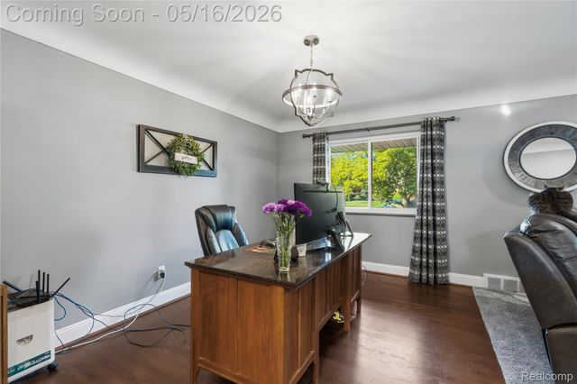 21420 Salisbury Avenue, Grosse Ile Township, MI 48138