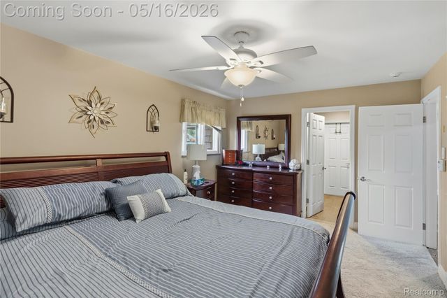21420 Salisbury Avenue, Grosse Ile Township, MI 48138