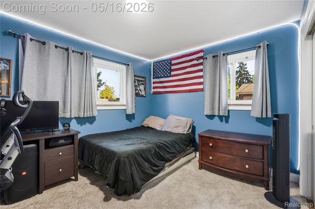 21420 Salisbury Avenue, Grosse Ile Township, MI 48138