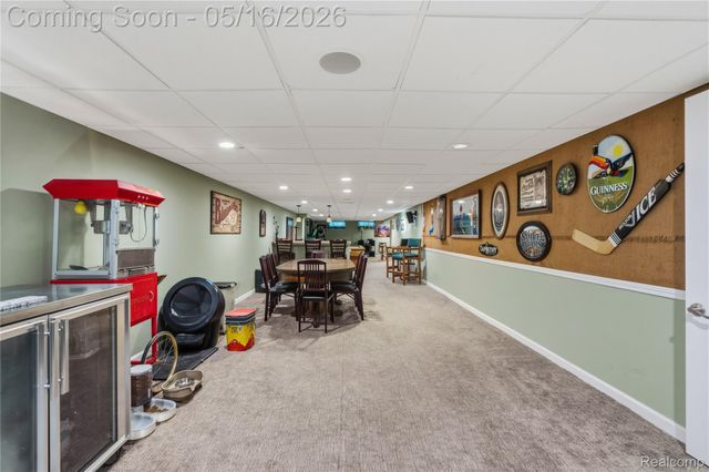 21420 Salisbury Avenue, Grosse Ile Township, MI 48138