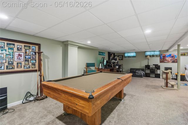 21420 Salisbury Avenue, Grosse Ile Township, MI 48138
