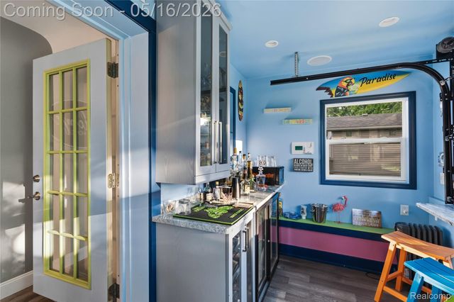 21420 Salisbury Avenue, Grosse Ile Township, MI 48138