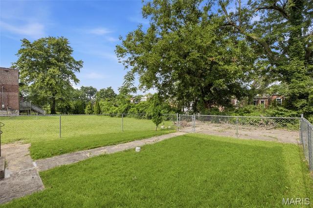 3515 Oregon Avenue, St Louis, MO 63118