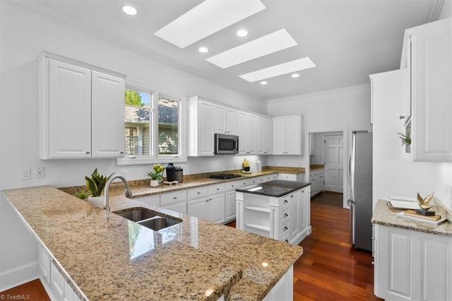 81002 Alexander, Chapel Hill, NC 27517