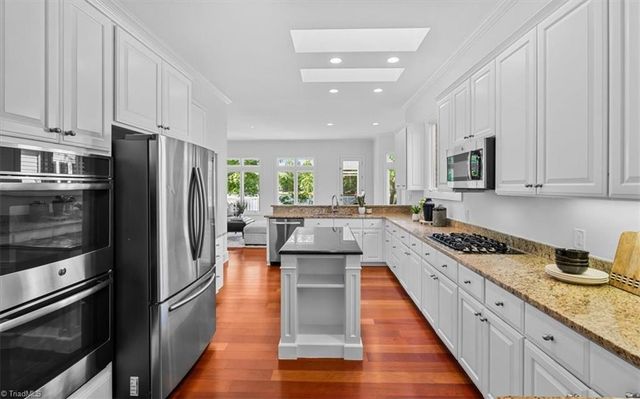 81002 Alexander, Chapel Hill, NC 27517