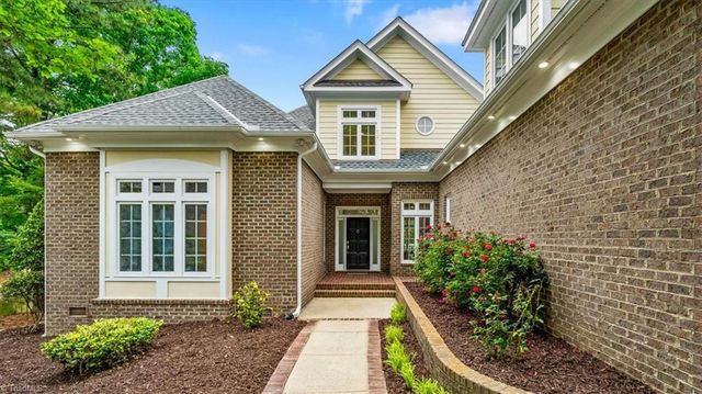 81002 Alexander, Chapel Hill, NC 27517